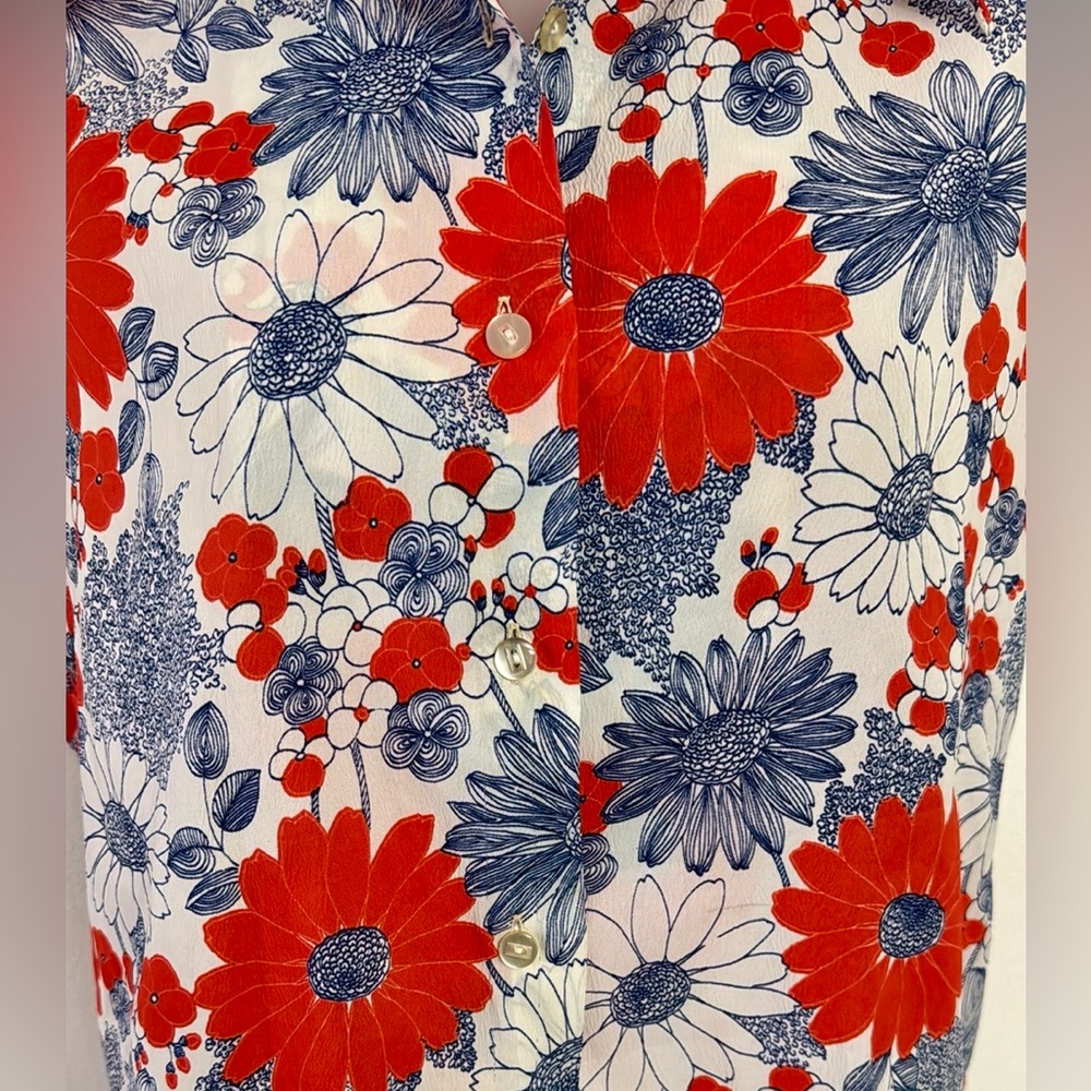 Vintage Floral Button Down Blouse - Picture 5 of 6